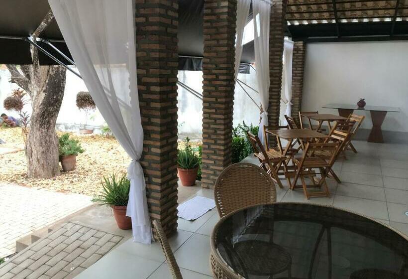 بنسيون Pousada Maktub