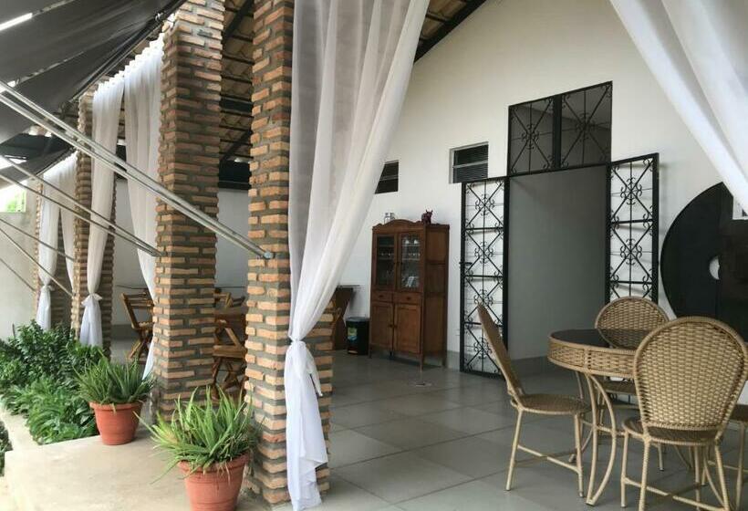 بنسيون Pousada Maktub