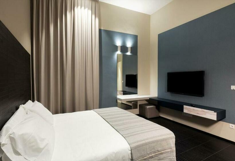 Pension (Hôtel basse catégorie) Salina Luxury Suites