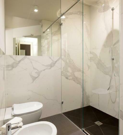 Pension (Hôtel basse catégorie) Salina Luxury Suites