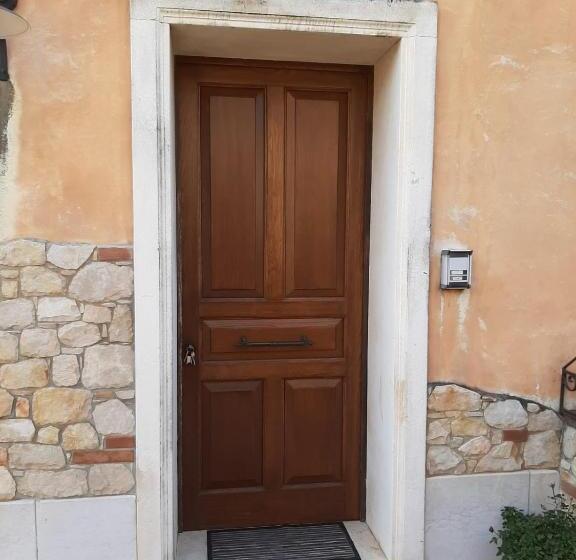 פנסיון Torre Soave   Locazione Turistica