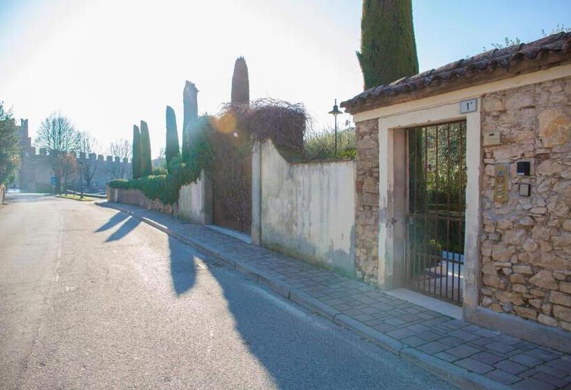 פנסיון Torre Soave   Locazione Turistica