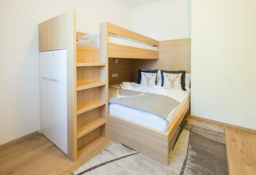 Praga Apartments & Restaurant Zell Am See Kaprun