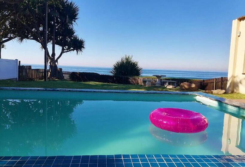 Southern Comfort On The Pool