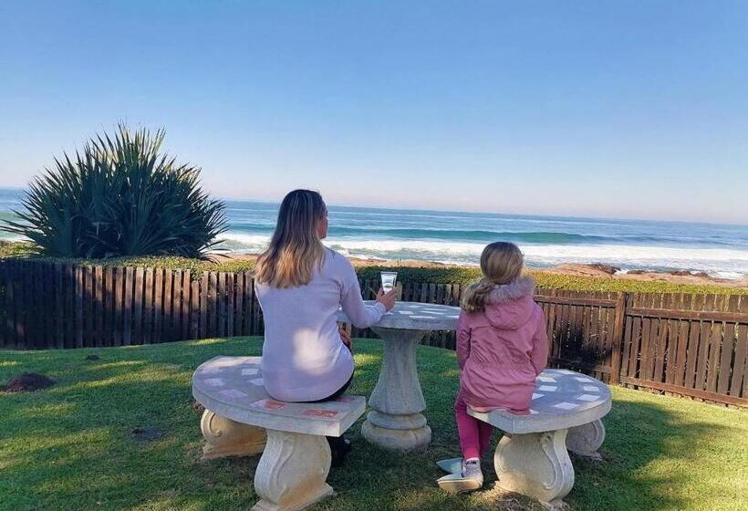 Southern Comfort On The Pool