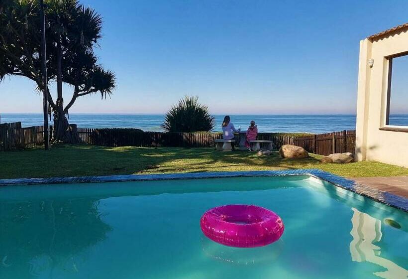 Southern Comfort On The Pool