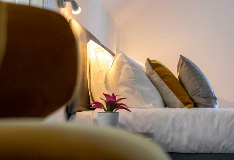 Общежитие Fino Rooms