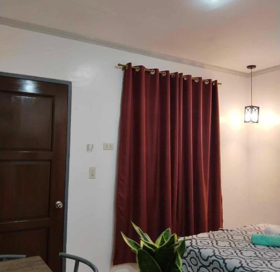 هاستل Mannah Garden Staycation Place