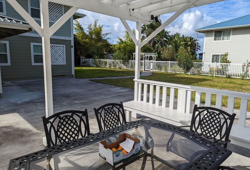 فندق صغير Ocean Breeze Inn