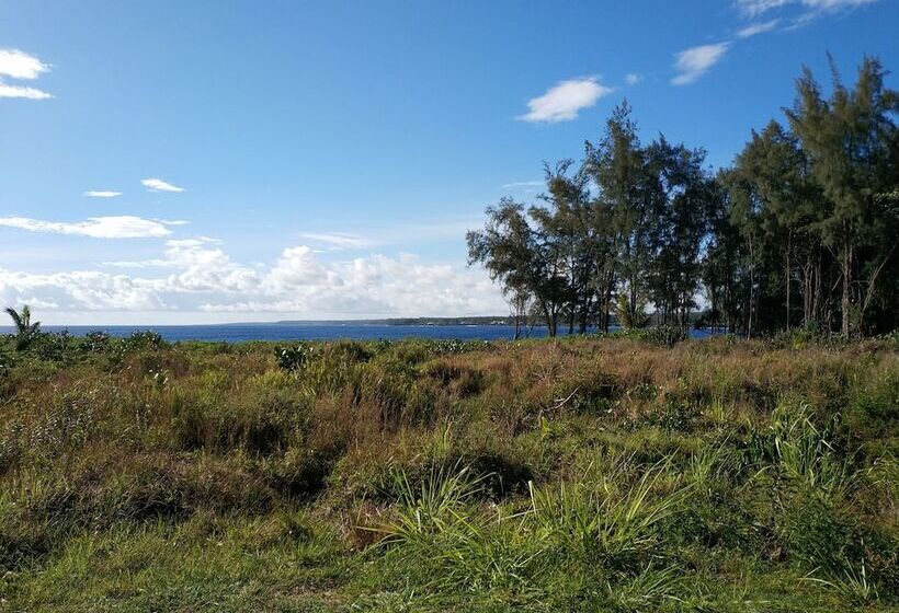 فندق صغير Ocean Breeze Inn