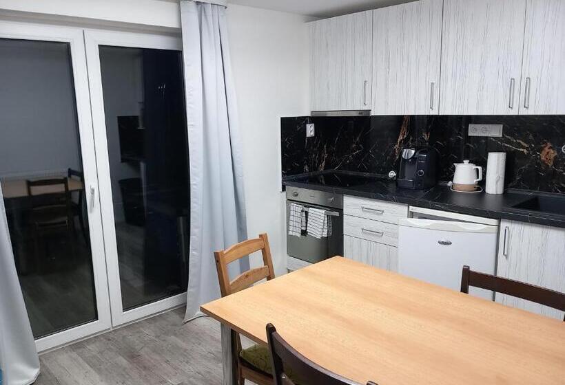 Apartmany De Lu