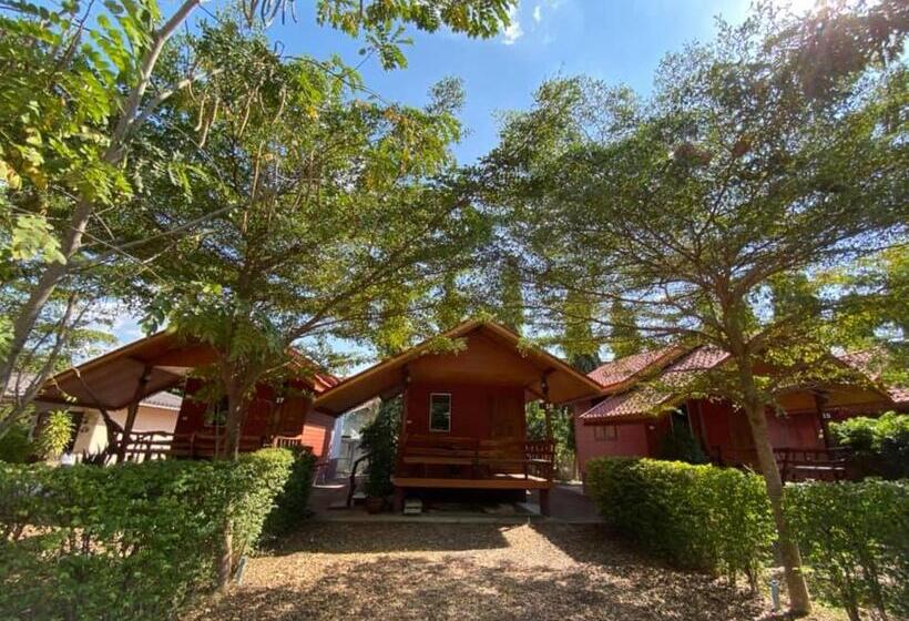 Baan Suan Sukjai Resort