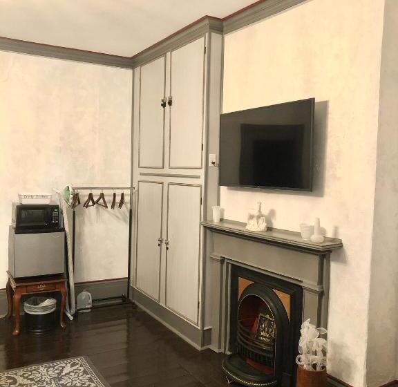 مبيت وإفطار Belmont Inn