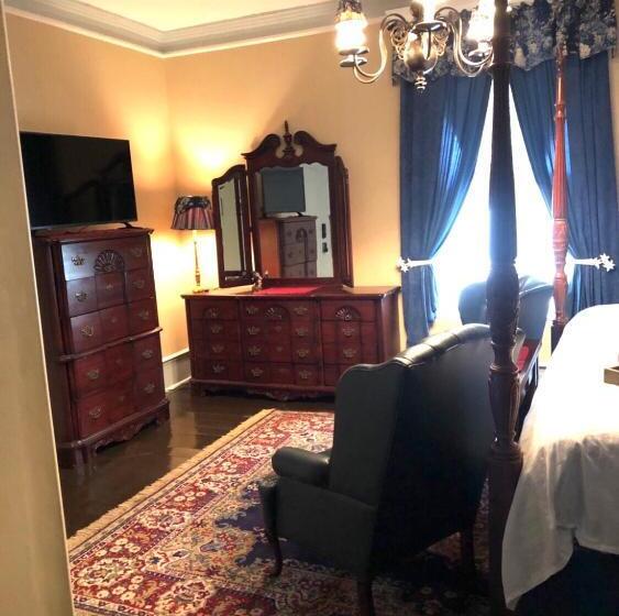 مبيت وإفطار Belmont Inn