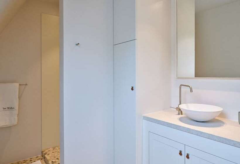 مبيت وإفطار Boutique Hotel Ter Wallen