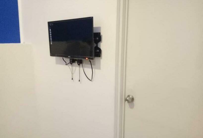 تختخواب و صبحانه Zoom Bnb