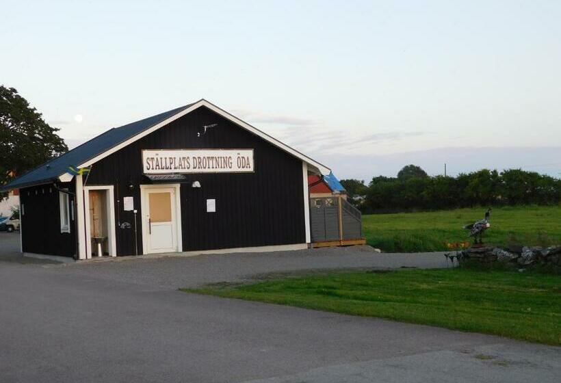 צימר Drottning ödas Boende