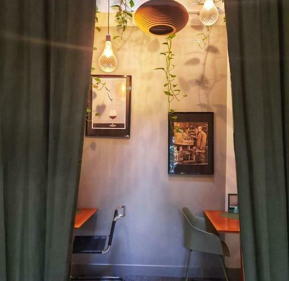 تختخواب و صبحانه Inn The Green