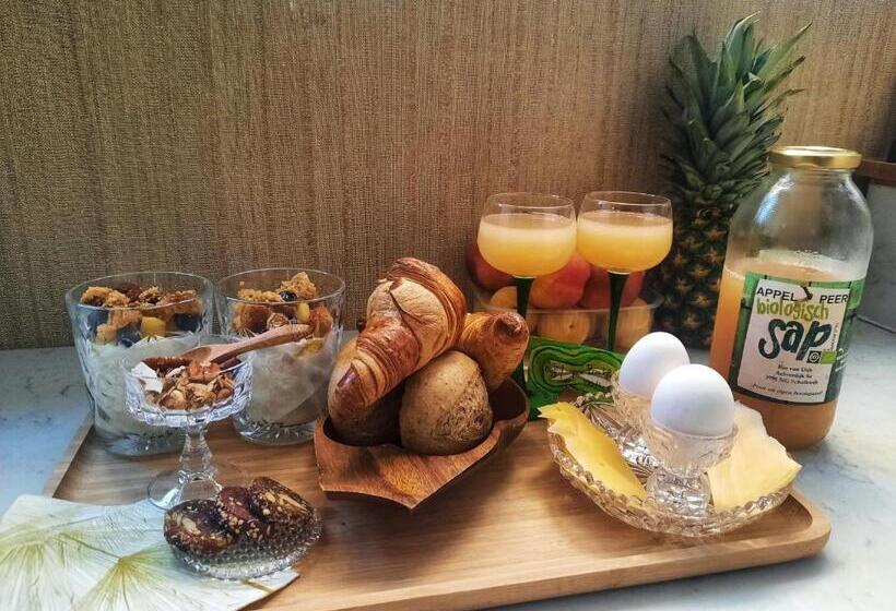 تختخواب و صبحانه Inn The Green