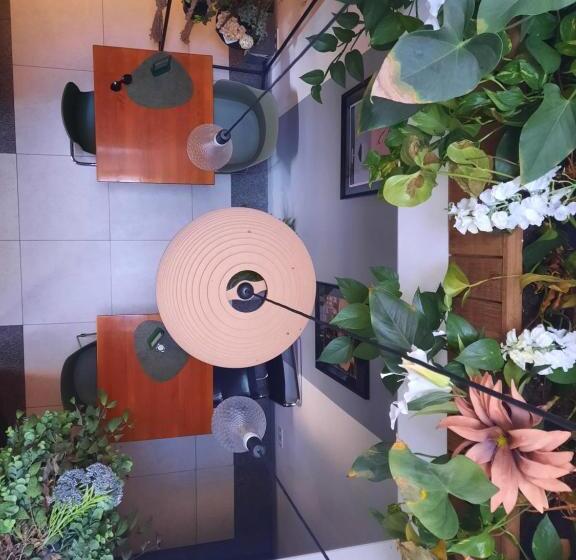 ベッドアンドブレックファースト Inn The Green