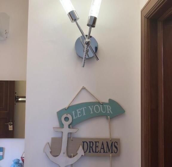 تختخواب و صبحانه Jenny S Country Dreamhouse