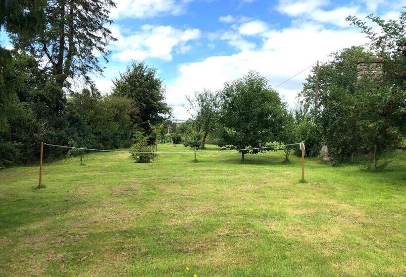 צימר La Blanche Roche