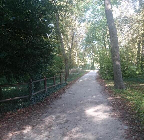 تختخواب و صبحانه La Campagne Dans La Ville , Maison D Hôtes