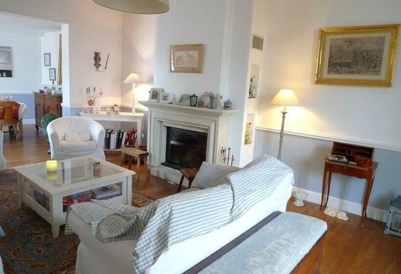 ベッドアンドブレックファースト La Douceur Saumuroise Avec Petit Déjeuner