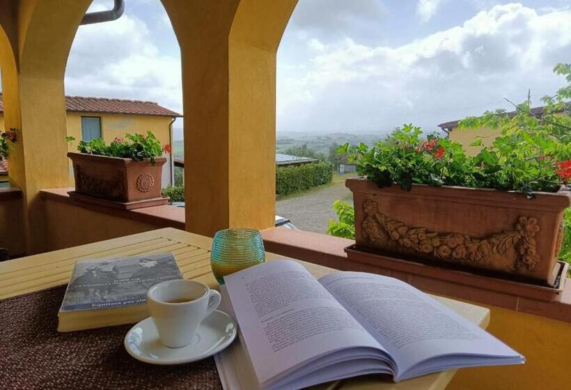 تختخواب و صبحانه La Loggia Del Ciliegio In Chianti