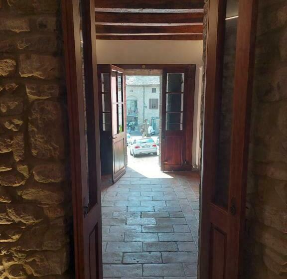 ベッドアンドブレックファースト La Montadaria