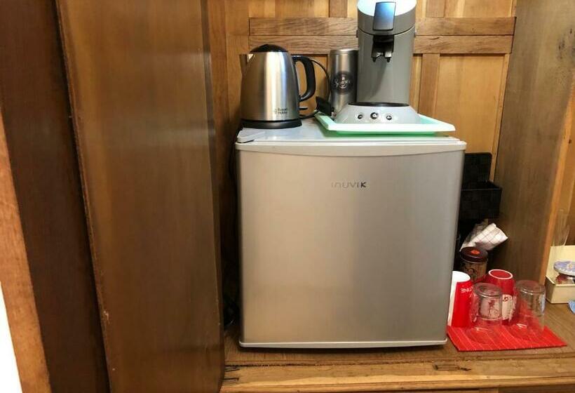 민박 Love Nest Versailles   Unique Louis Xiv Decoration   Calm Location Right In City Center