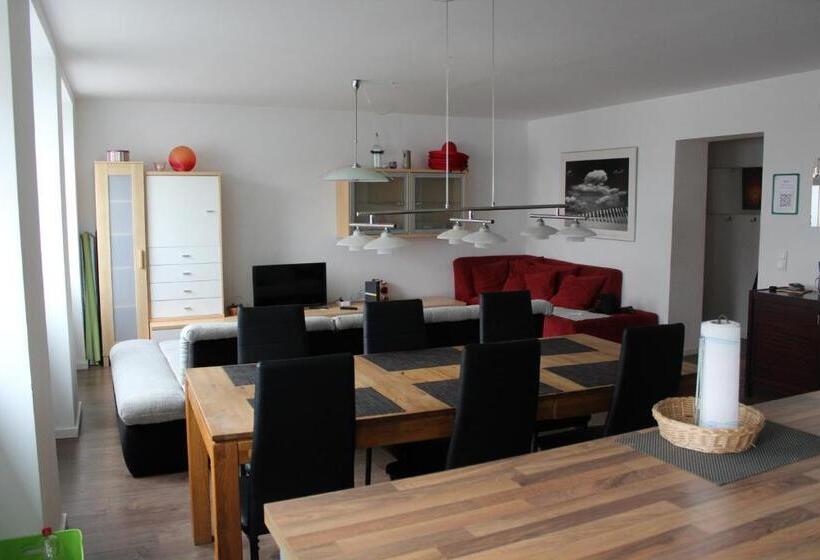 Bed and Breakfast Rooms In Shared House Saarbrucken Center