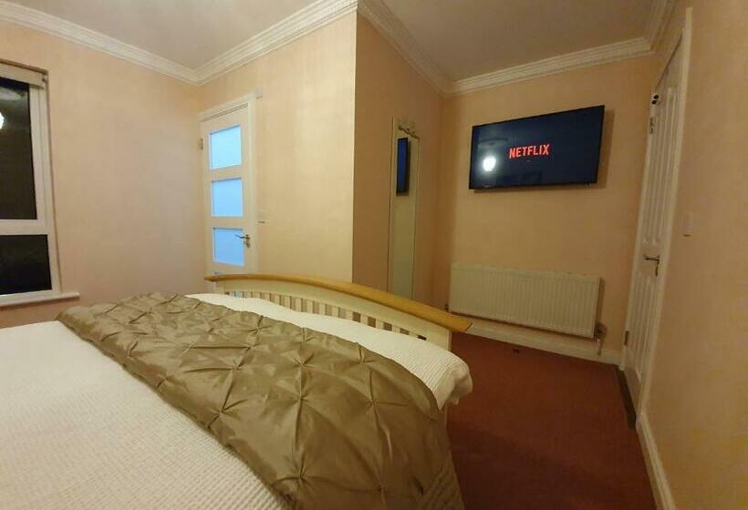 צימר Wolseley Park Guest House