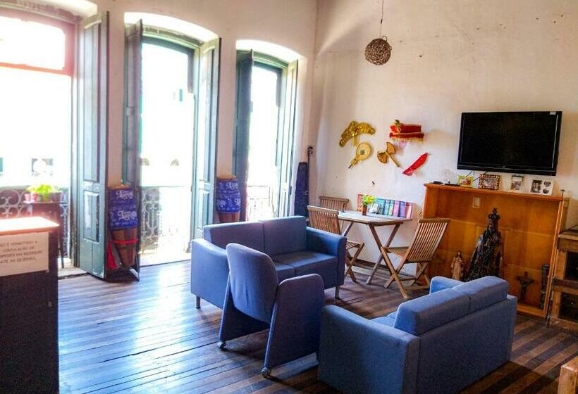 Hostel Ateliê Laroyê