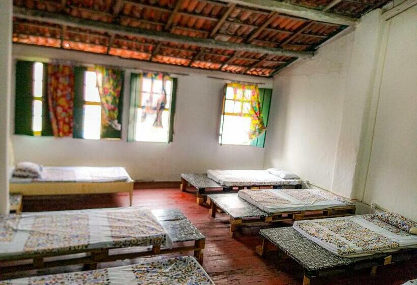 Hostel Ateliê Laroyê