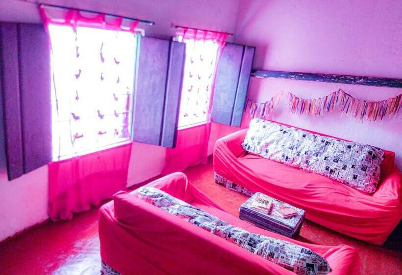 Hostel Ateliê Laroyê