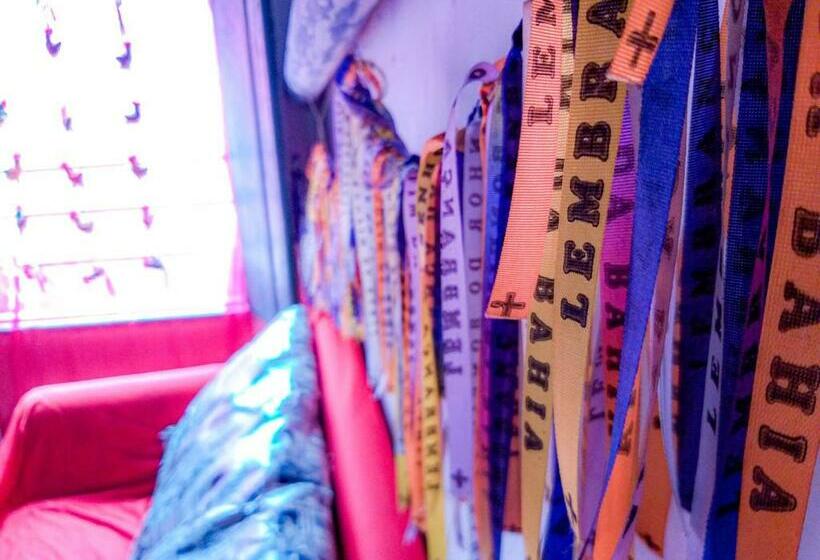 Hostel Ateliê Laroyê