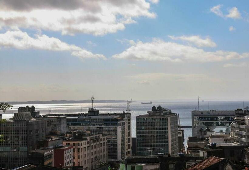 Hostel Ateliê Laroyê