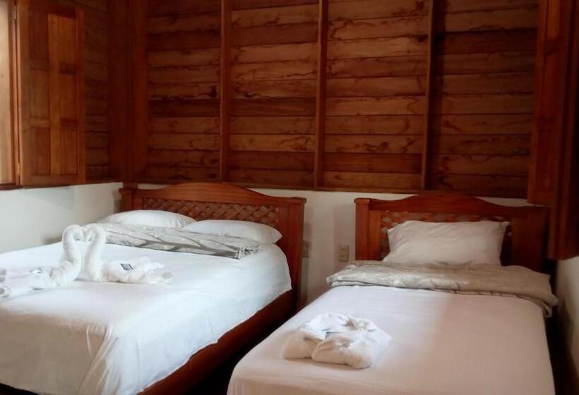 Отель Ciudad De Las Rocas