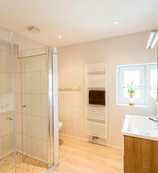 酒店 Gasthaus Zum Holzwurm