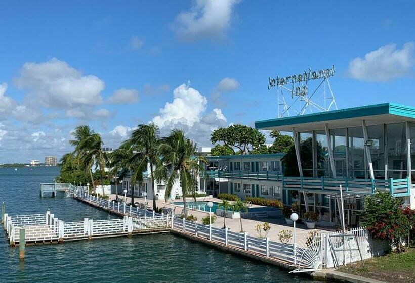 酒店 International Inn On The Bay