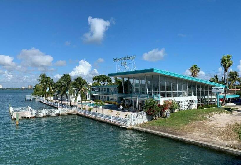 酒店 International Inn On The Bay