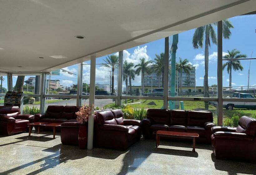 酒店 International Inn On The Bay