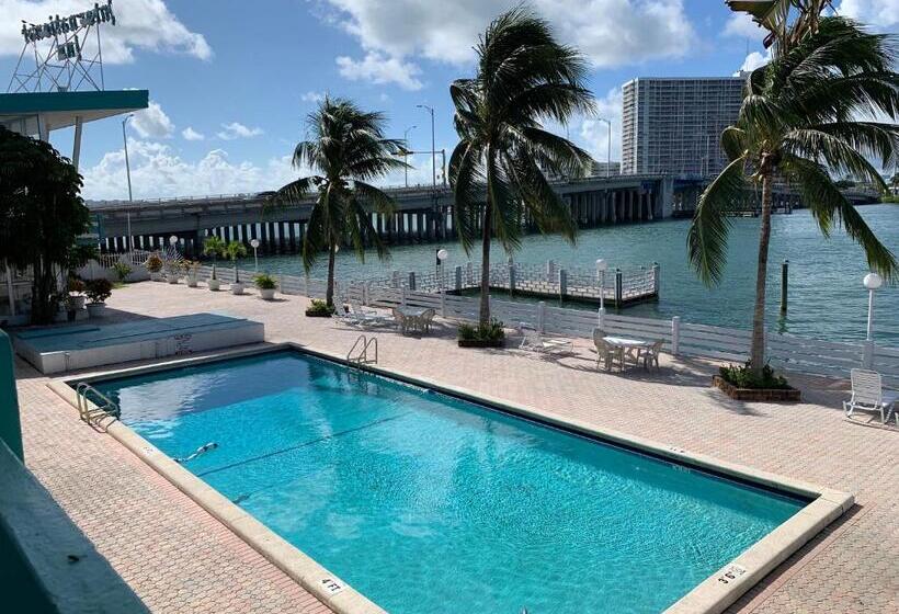 酒店 International Inn On The Bay