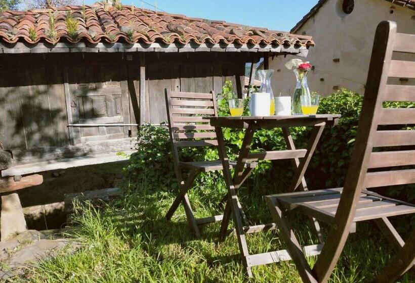 Отель Las Casas De Isu