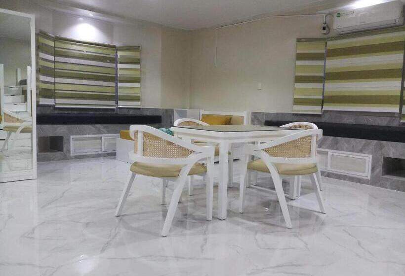 酒店 Michaels Homestay   Farm Villa Nr Patar Beach & Bolinao Falls