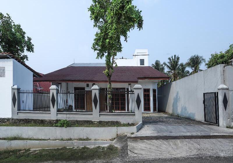 فندق Oyo 1582 Bungo Guest House