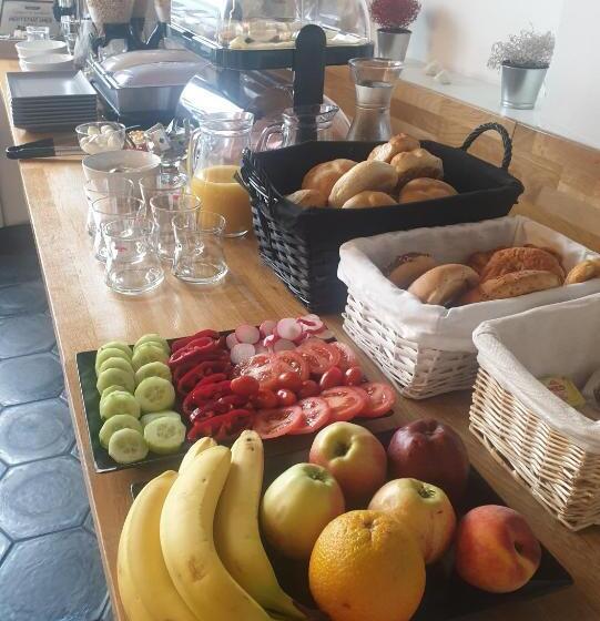 هتل Penzion Via Ferrata