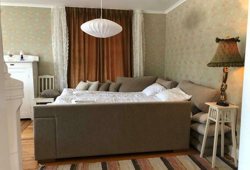 فندق Strandvillan Ljugarn