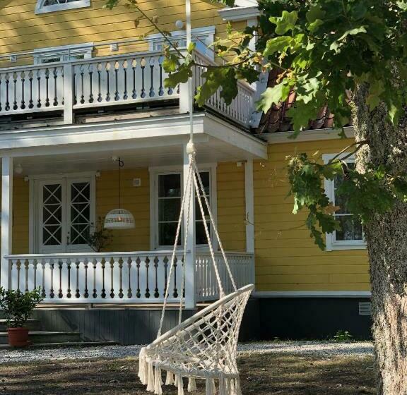 Отель Strandvillan Ljugarn